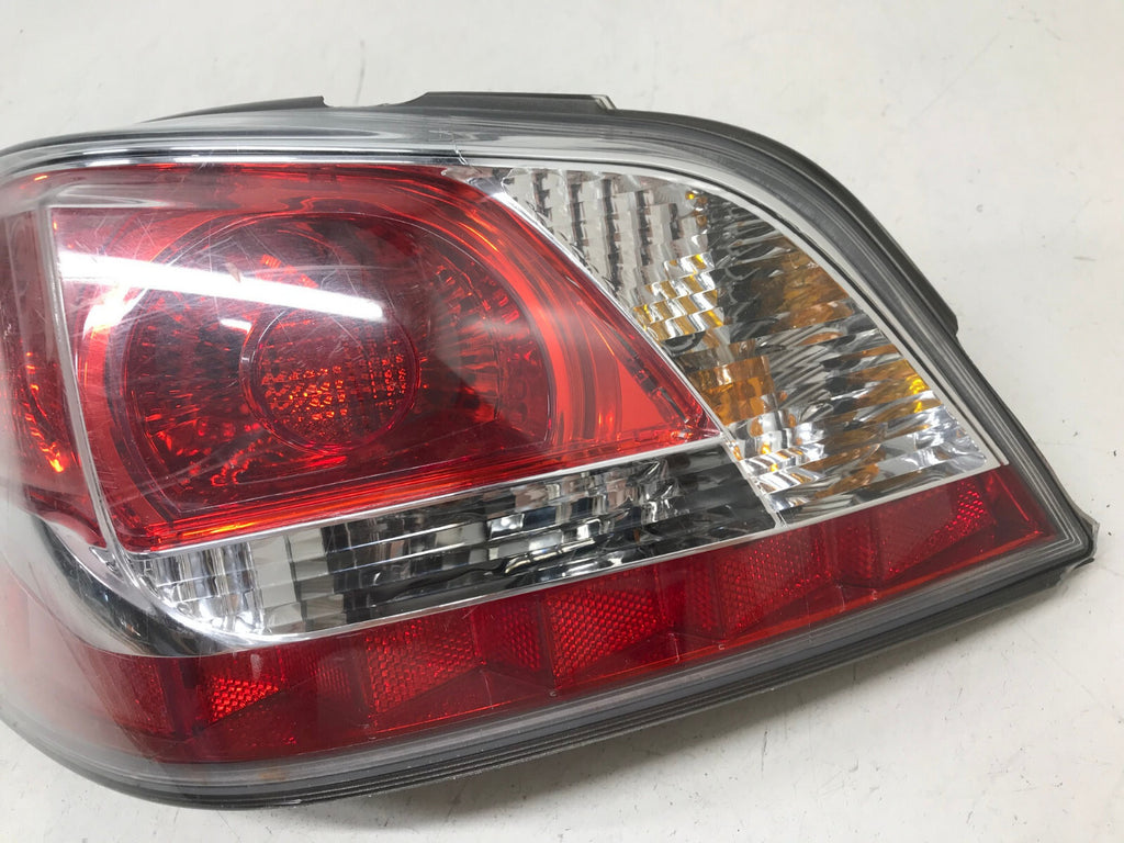 Tail light Damaged LH Driver 14-2015 Nissan Altima Standard Type 265559HM0A OEM