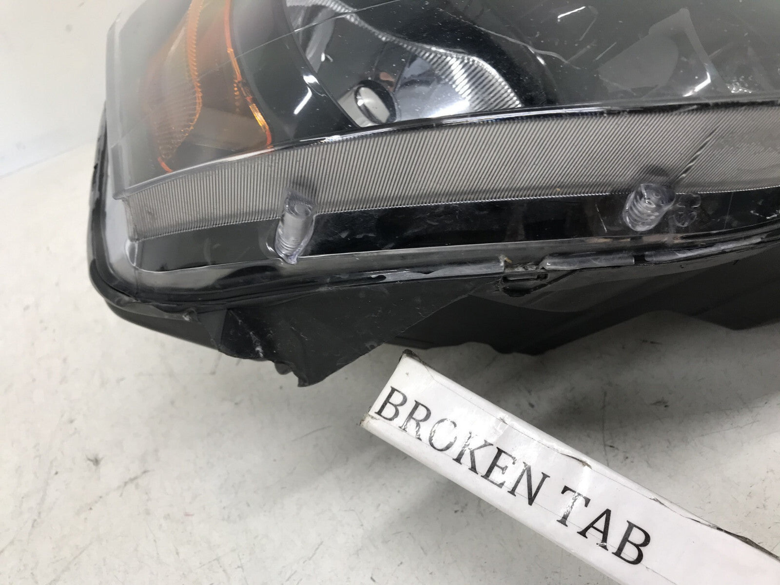 Halogen Headlight Damaged RH Right Dodge grand Caravan 2011-20 68206500AD OEM