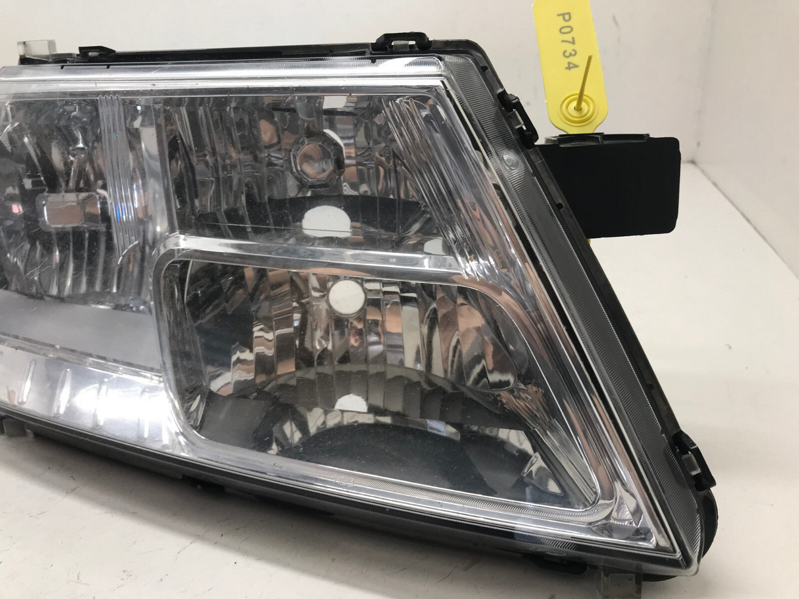 Headlight Damaged Right passenger RH Dodge Journey 2009-2022 05116288AD OEM