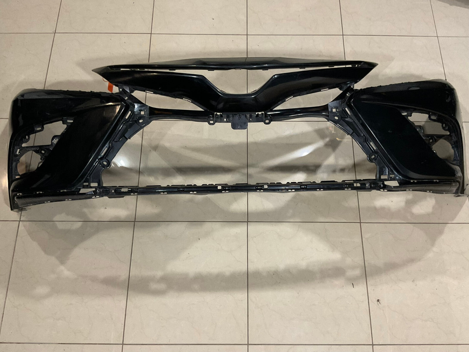Front Bumper Cover Black Toyota Camry XSE SE Hybrid SE 2018-20 52119-06E20 OEM