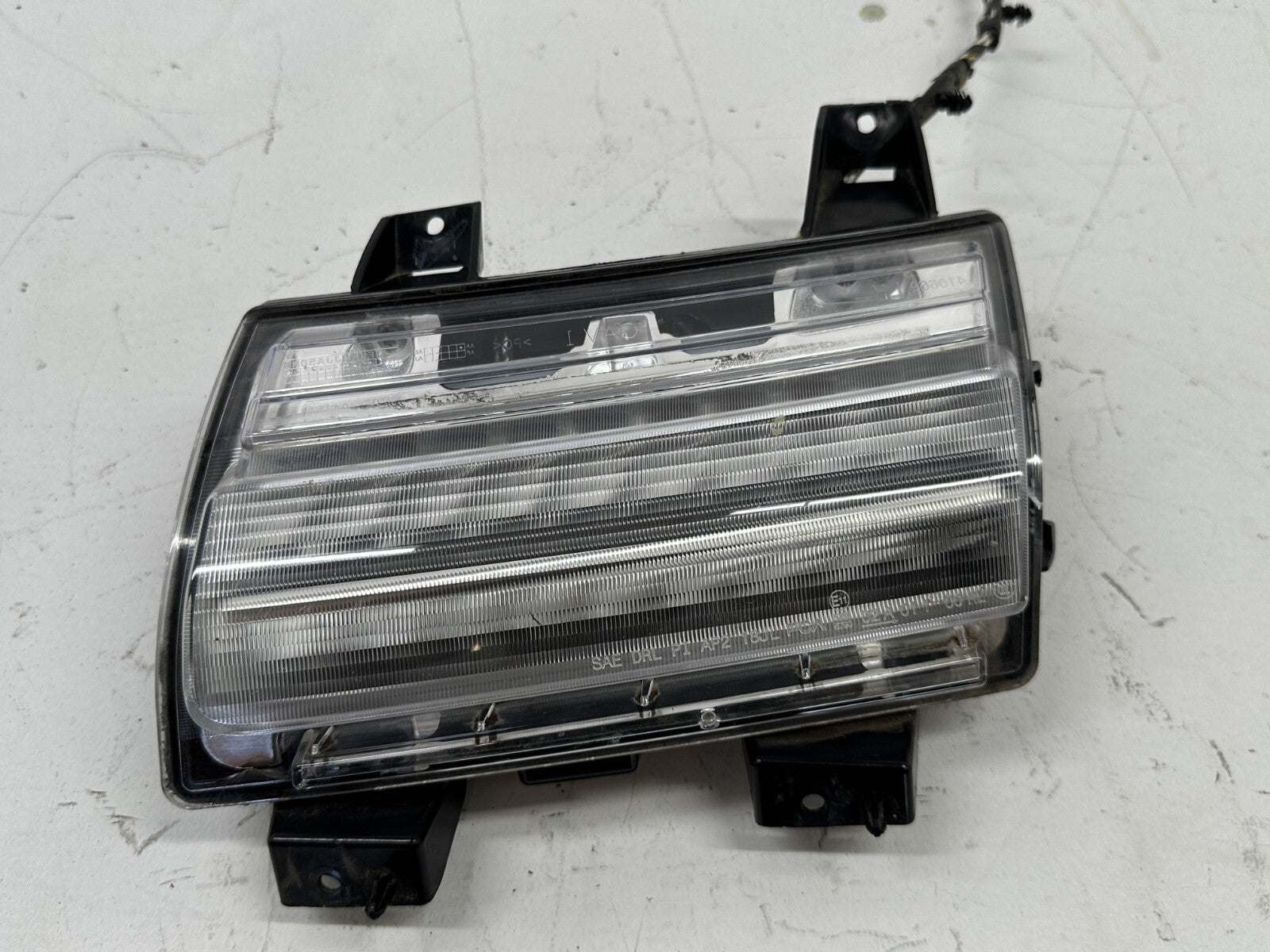 Tail light Damaged Driver LH Jeep Wrangler Gladiator 2018-2024 55112885AG OEM