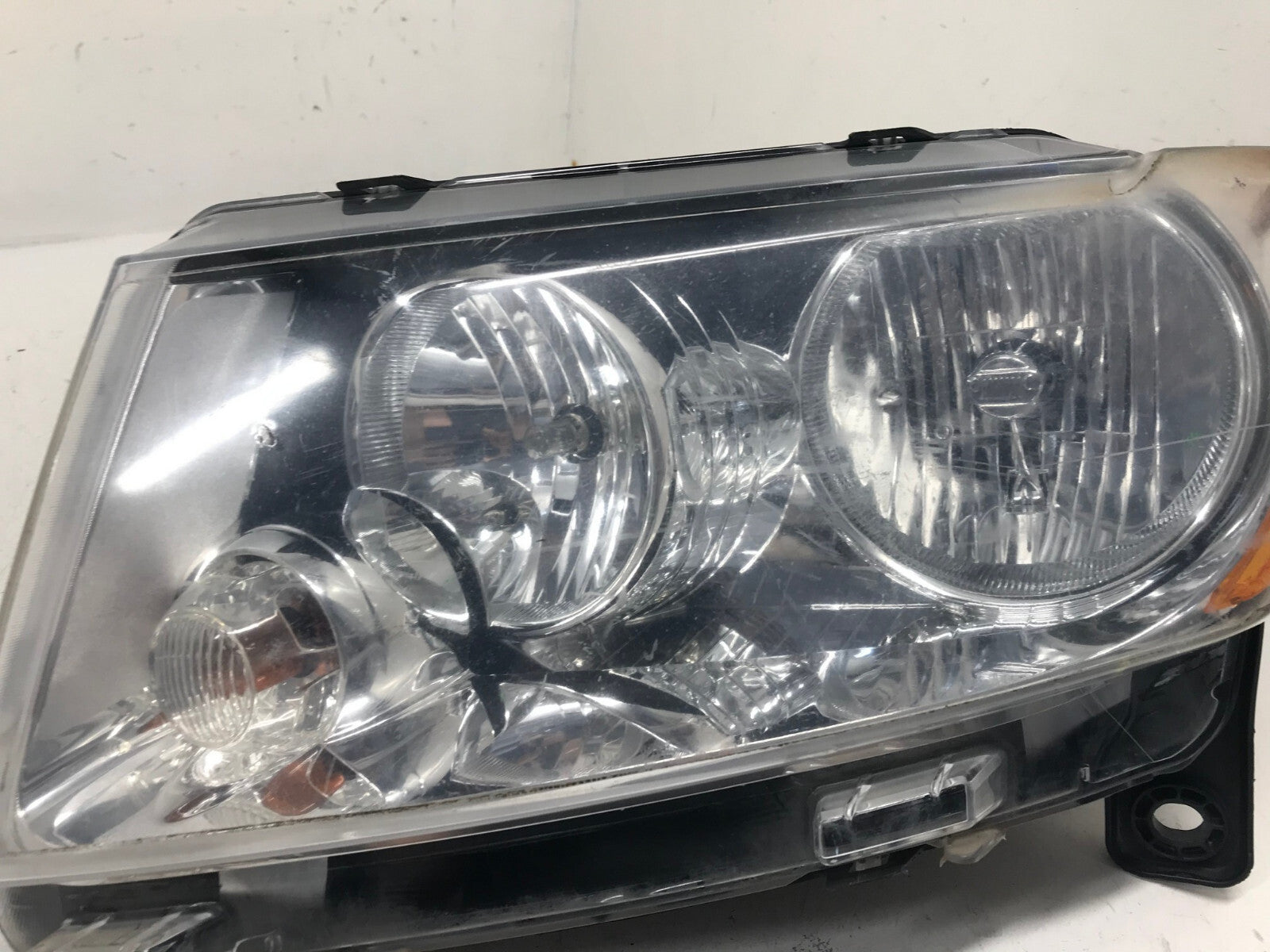 Headlight Damaged Left Driver LH Jeep Grand Cherokee 2011-2012 55079379AE OEM