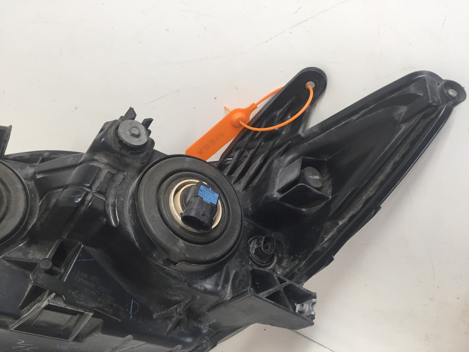 Halogen Headlight Damaged Passenger RH Right Side Toyota Camry 2015-2017 OEM2