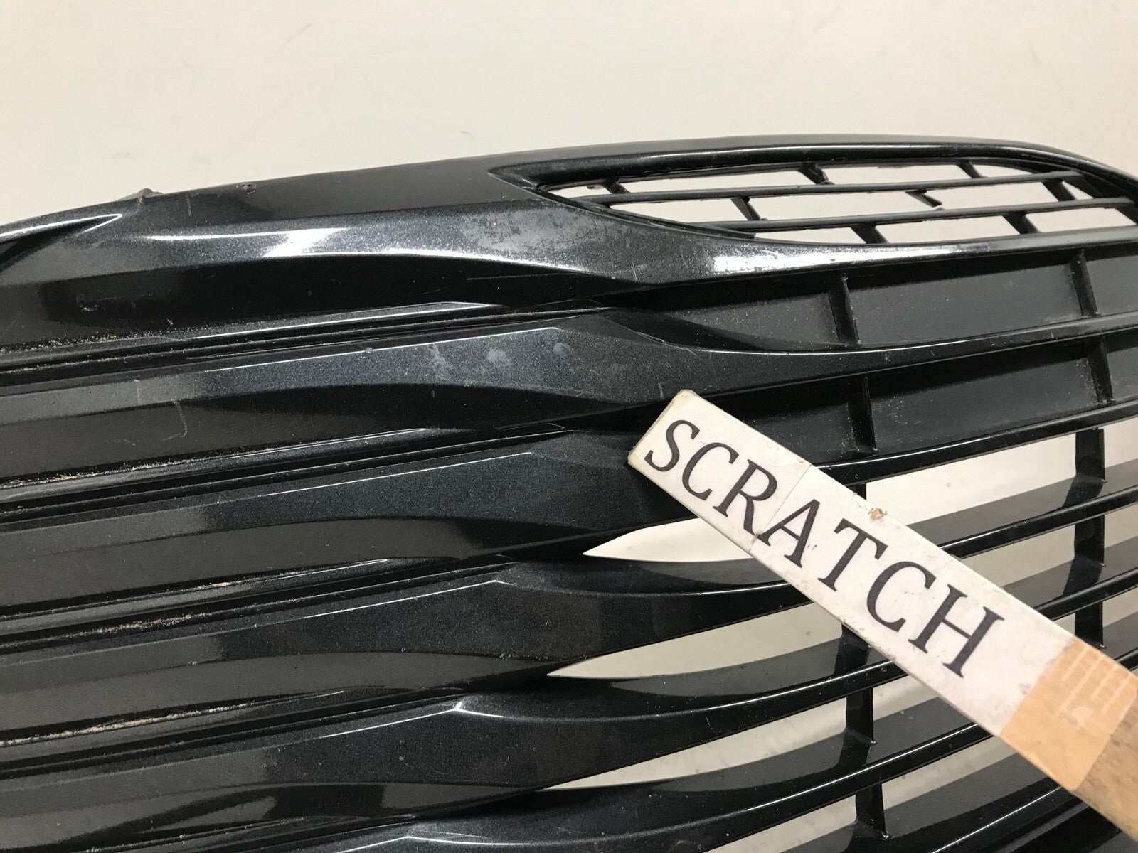 Grill Grille Toyota Camry 2018-2020 53113-06010 OEM