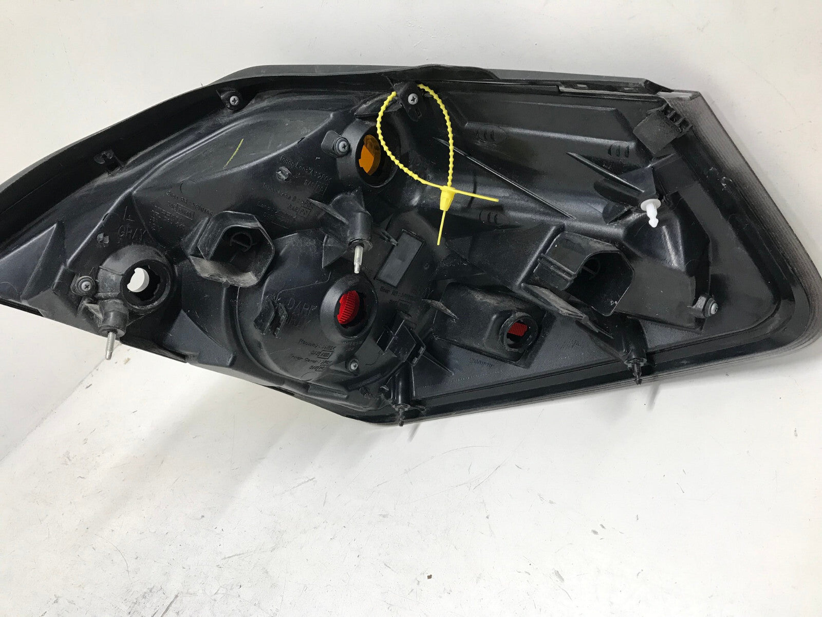 Tail light Damaged Left LH Driver Nissan Altima 2007-2009 26555ZN50A OEM