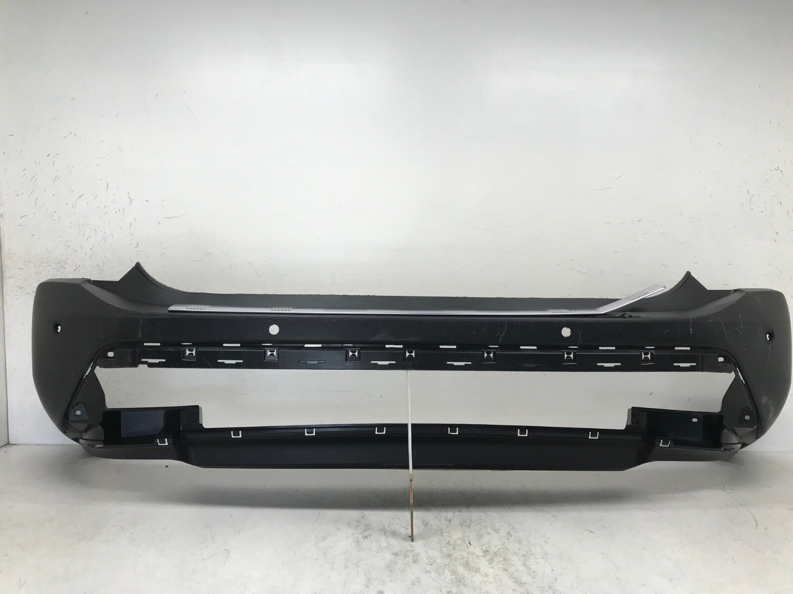 Rear Bumper Cover Nissan Rogue Sport w/Sensor Holes Black 21 22 850B0-6RR06 OEM