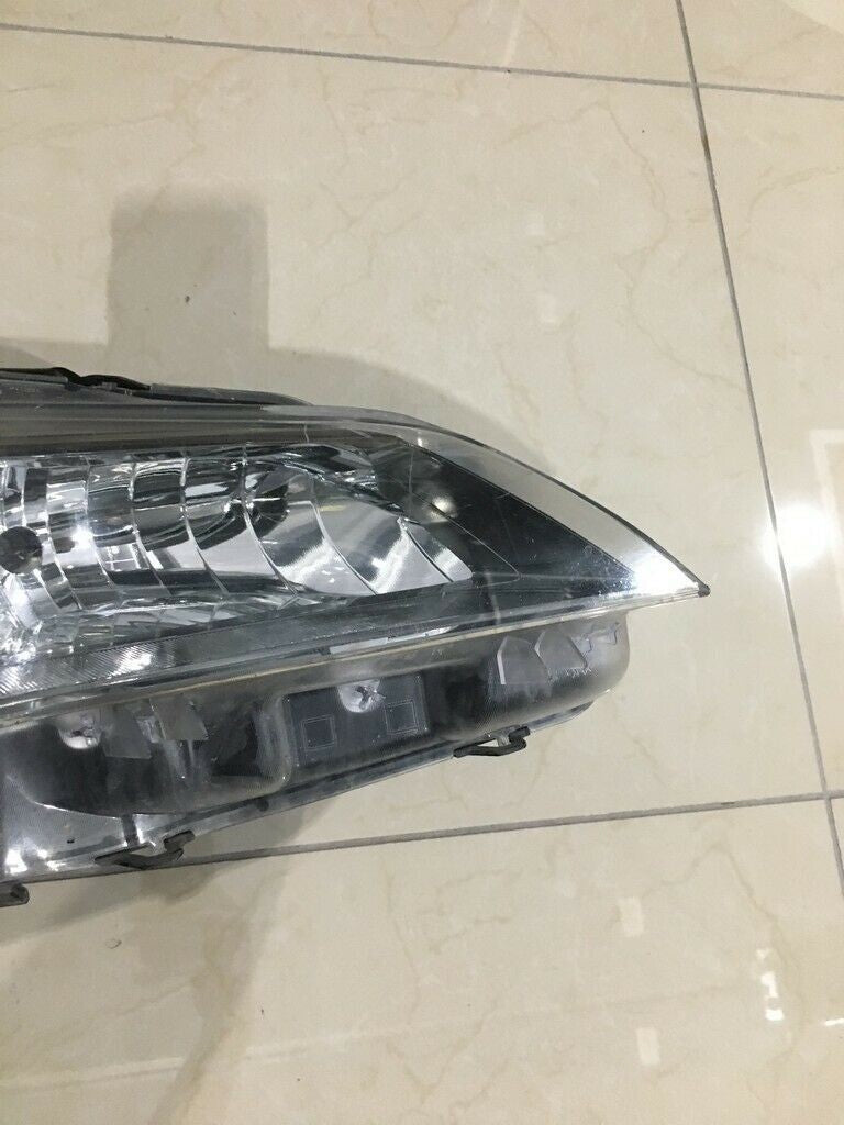 Halogen Headlight Damaged Passenger RH Right Toyota Camry 2015-2017 Original (2)