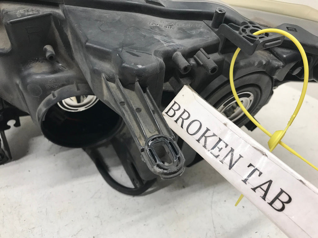 Headlight Damaged Passenger RH Nissan Rogue Truck SUV 2014-2016 260104BA0A OEM