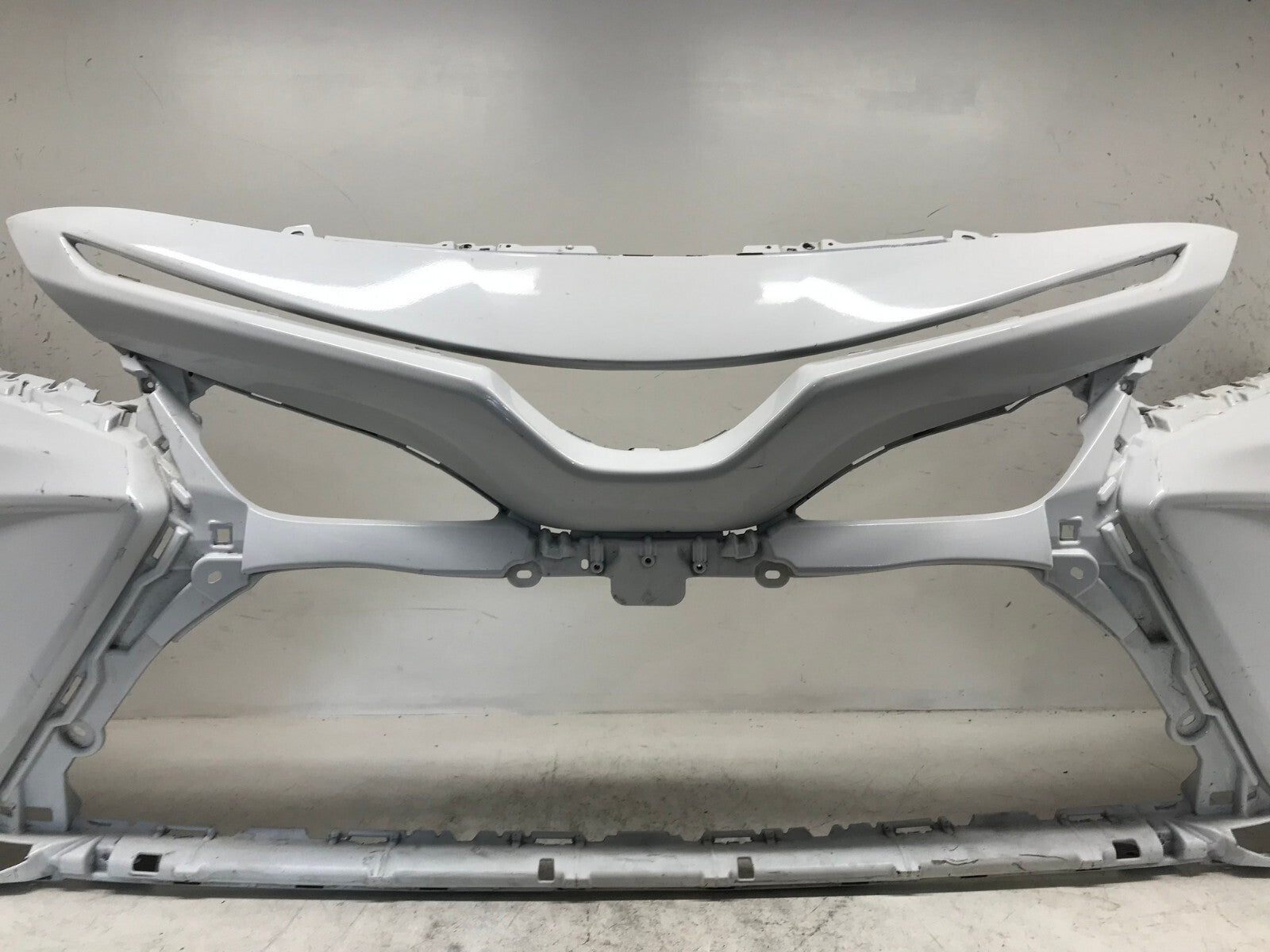 Front Bumper Cover Toyota Camry 040 2018 2019 52119-06E30 OEM2