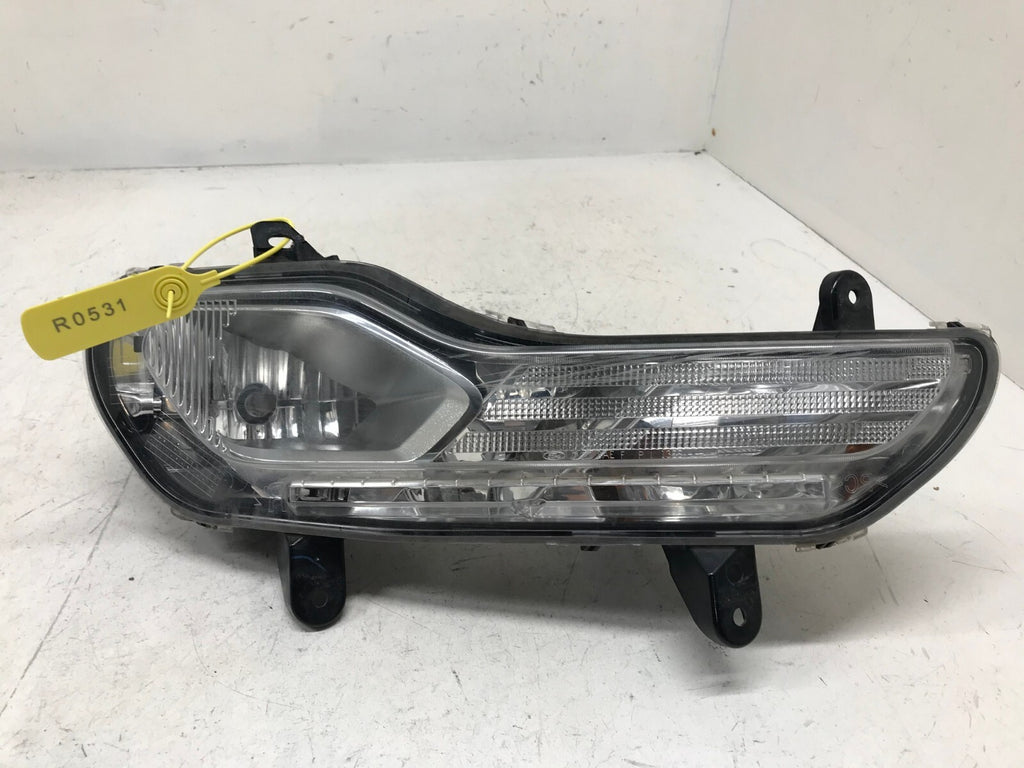 Fog light Damaged Passenger RH Right 2013-2016 Ford Escape CJ54-13B220-AG OEM