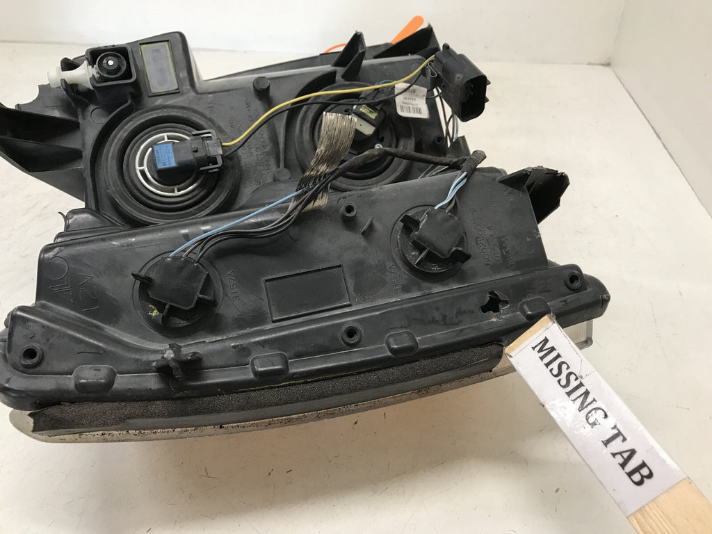 Headlight Damaged Driver LH Chevy Silverado 1500 2500 3500 07-2013 25962804 OEM