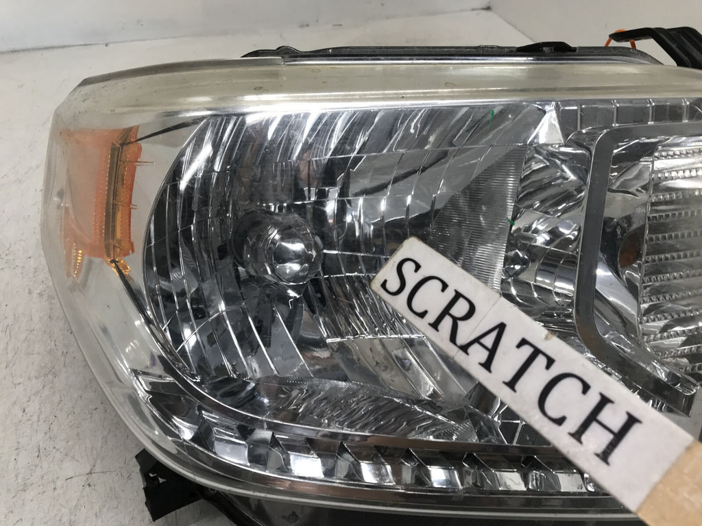 Head light Damaged Lamp Right Passenger RH Toyota Tundra 2014-2020 OEM3