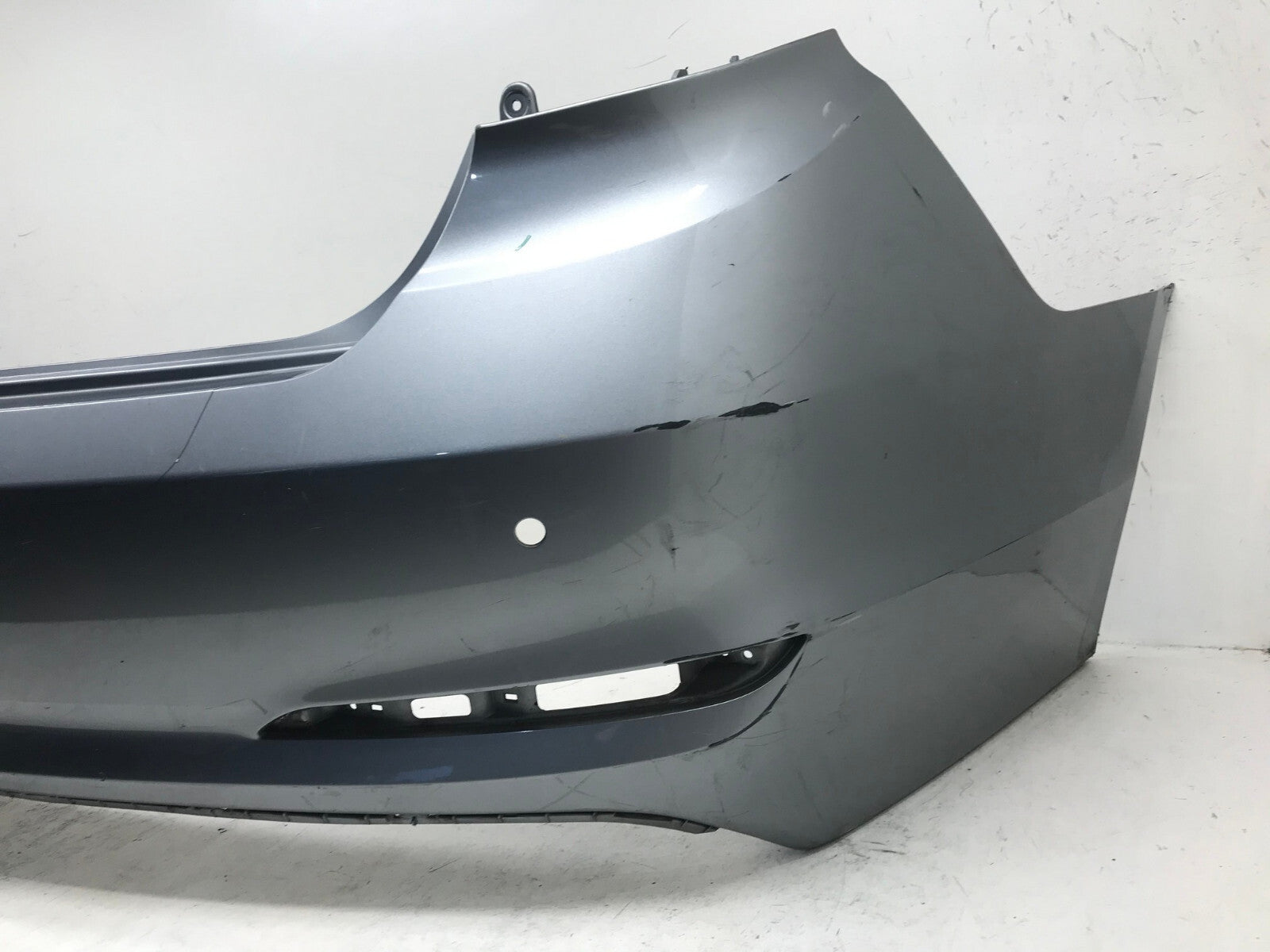 Rear Bumper Cover Silver Hyundai Sonata SE/ECO/Sport 15-2017 w/Sensor Holes OEM