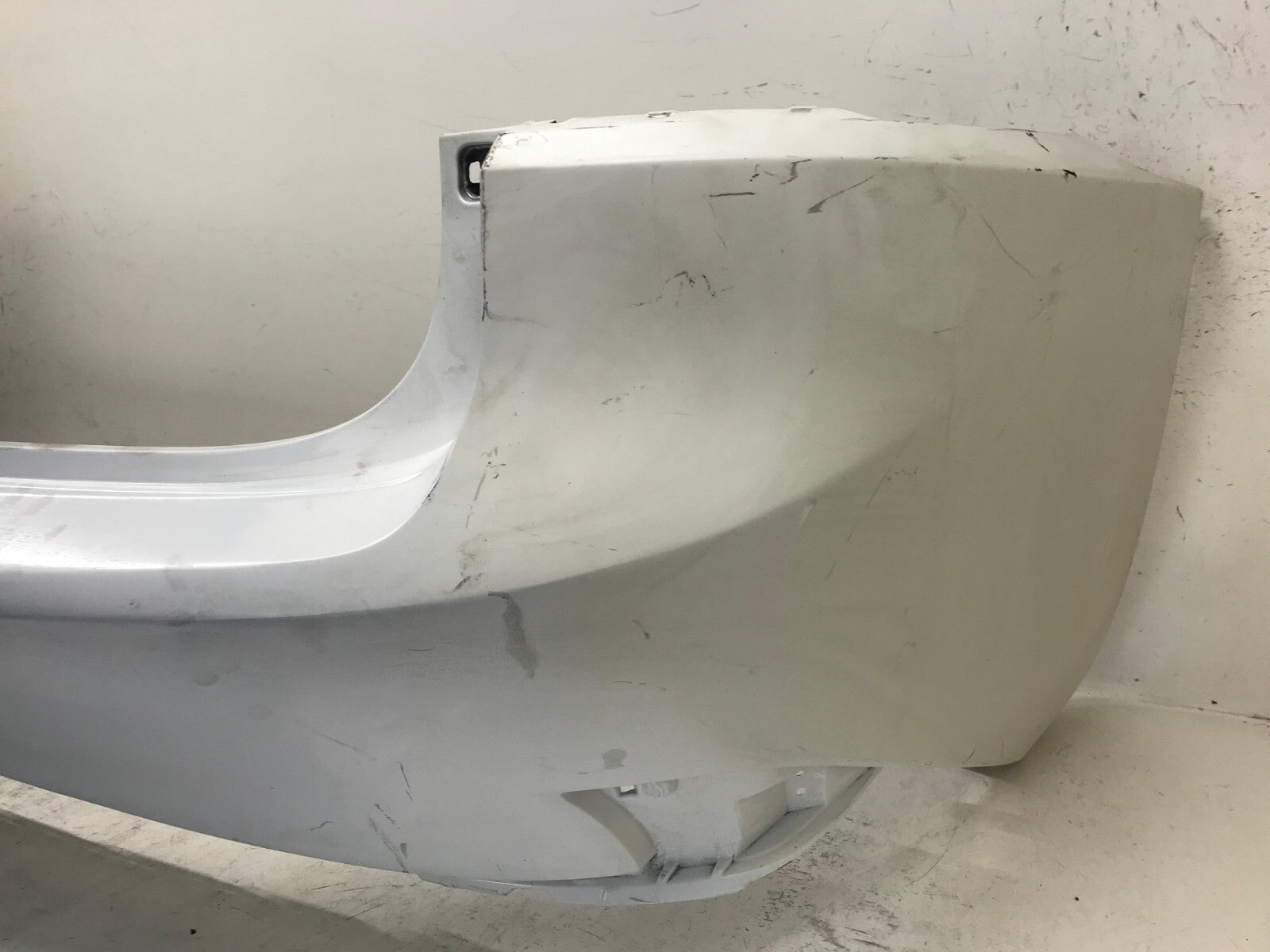 Rear Bumper Cover White 14-16 Lexus IS250/IS350/IS300 Base/F Sp 52159-53220 OEM