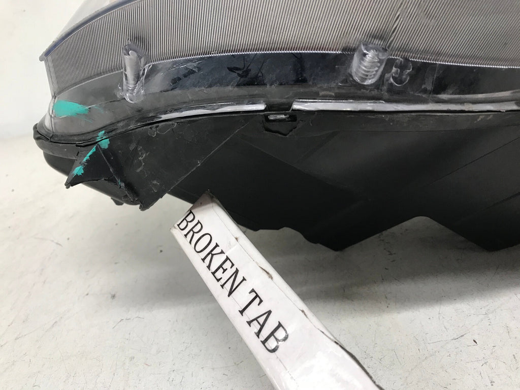 Halogen Headlight Damaged Passenger RH Grand Caravan Town & Country 14-20 OEM
