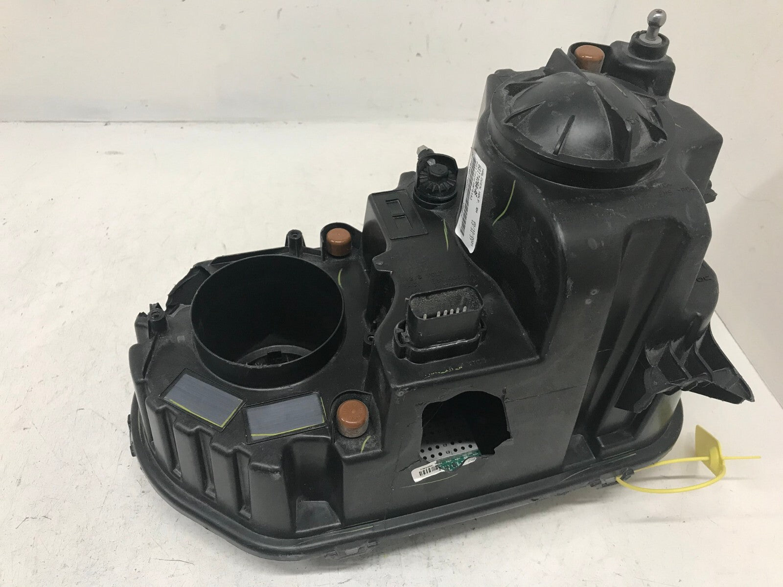 Headlight Right passenger RH 15-18 Dodge Challenger 68174064-AF OEM
