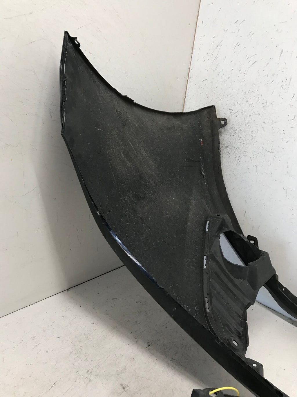 Front Bumper Cover Black 2018-2020 Toyota Camry L/LE/XLE/Hybrid 52119-06D90 OEM
