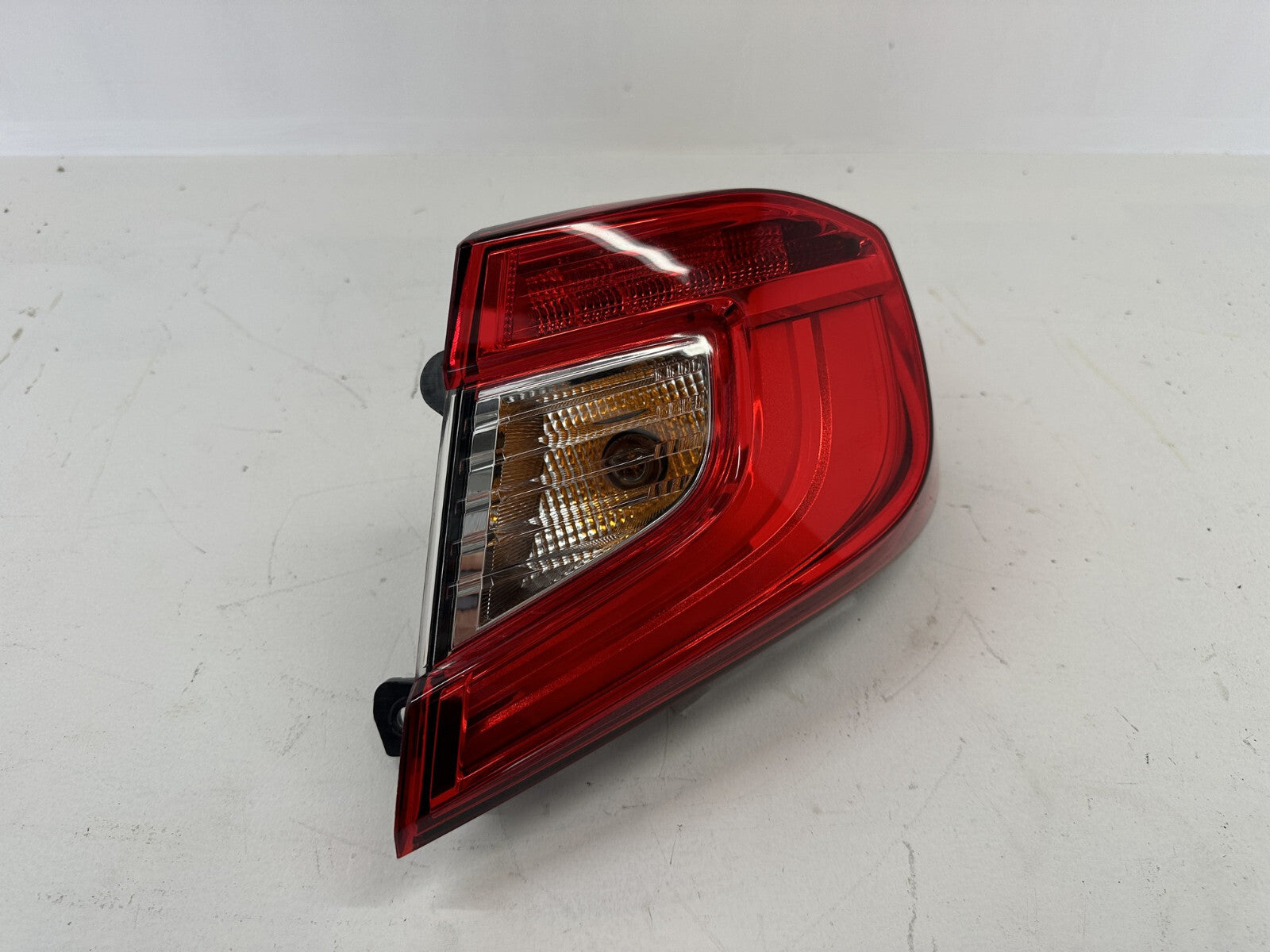Tail light Damaged Right Passenger RH 18 19 20 21 22 Honda Accord 6003TA0380 OEM