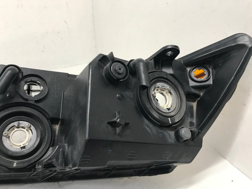 Headlight Damaged Right passenger RH Dodge Journey 2009-2022 05116288AD OEM