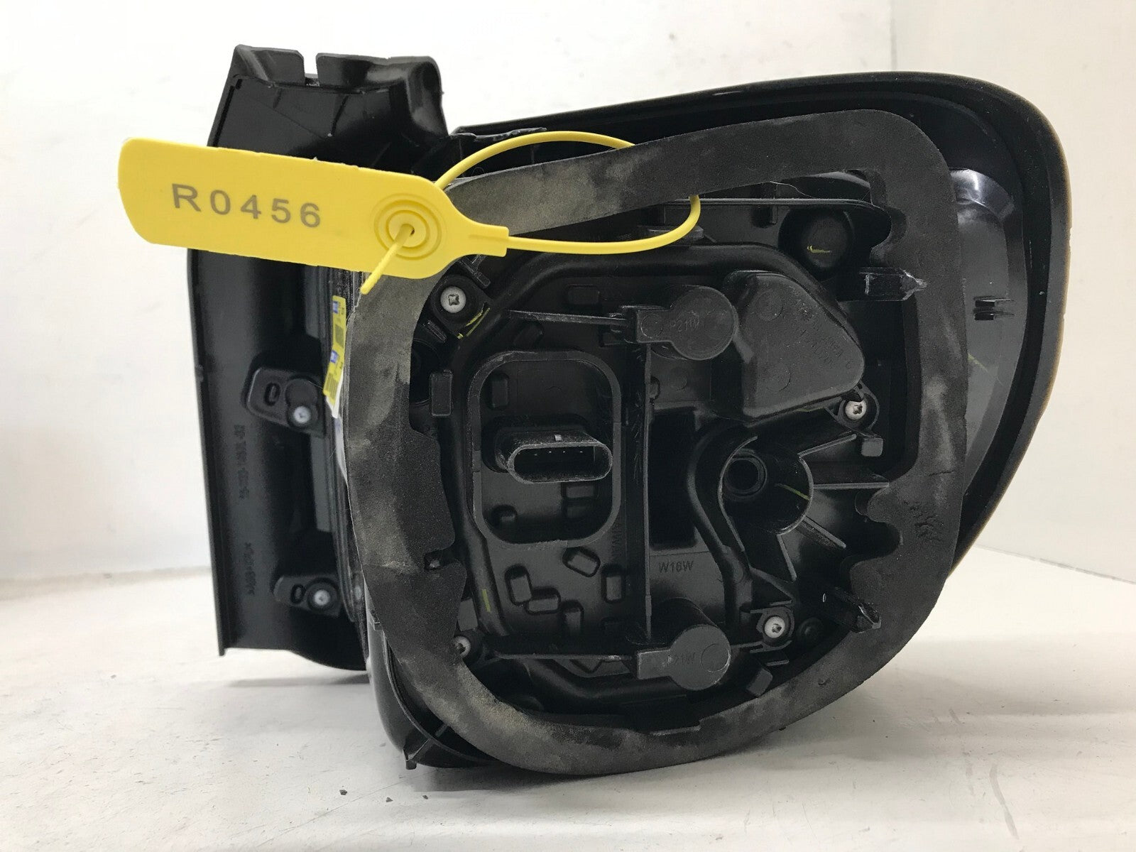 Tail light Damaged Driver LH Left 2015-2023 Jeep Renegade CAPA