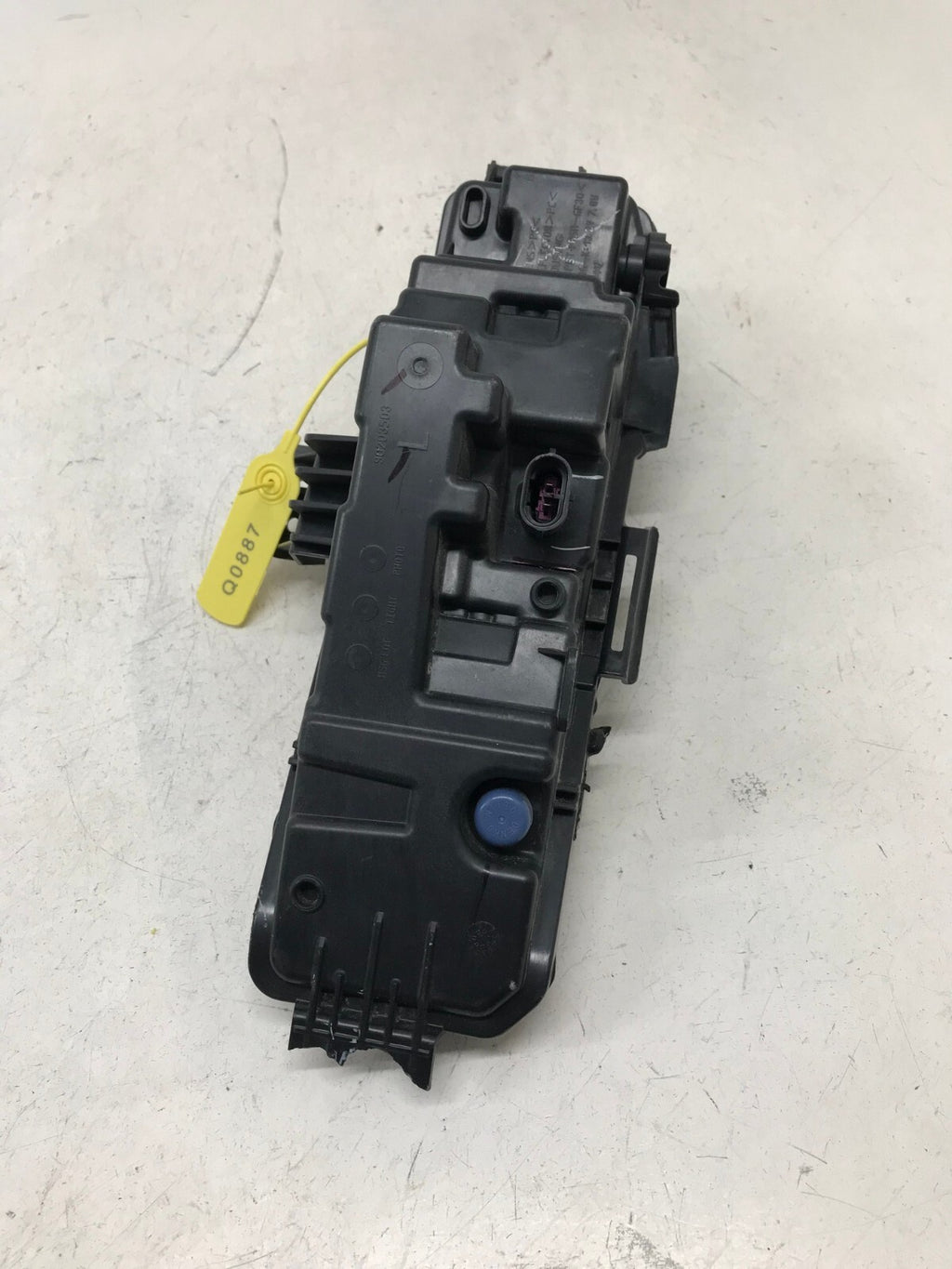 Fog light Damaged LH Driver  Jeep Grand Cherokee 2022 68465141AC OEM