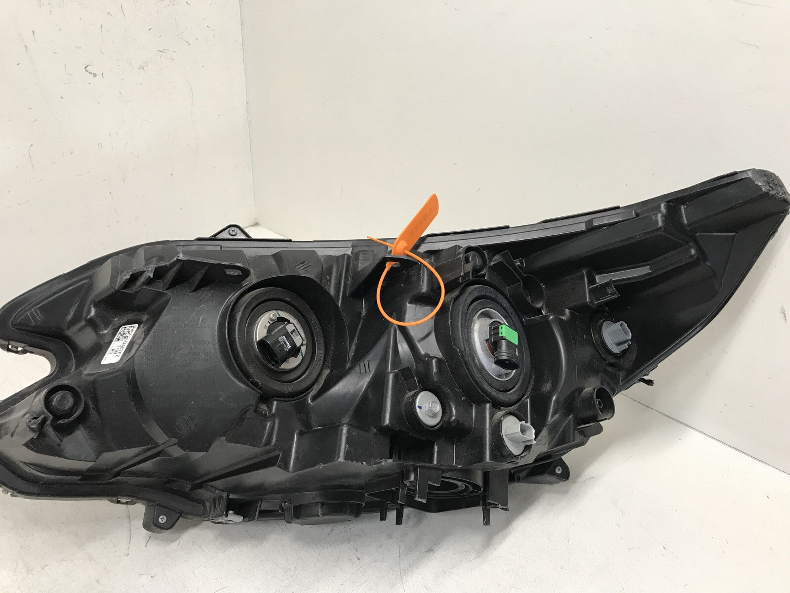 Headlight Damaged Right RH Passenger Halogen Honda CR-V CRV 2015 2016 OEM