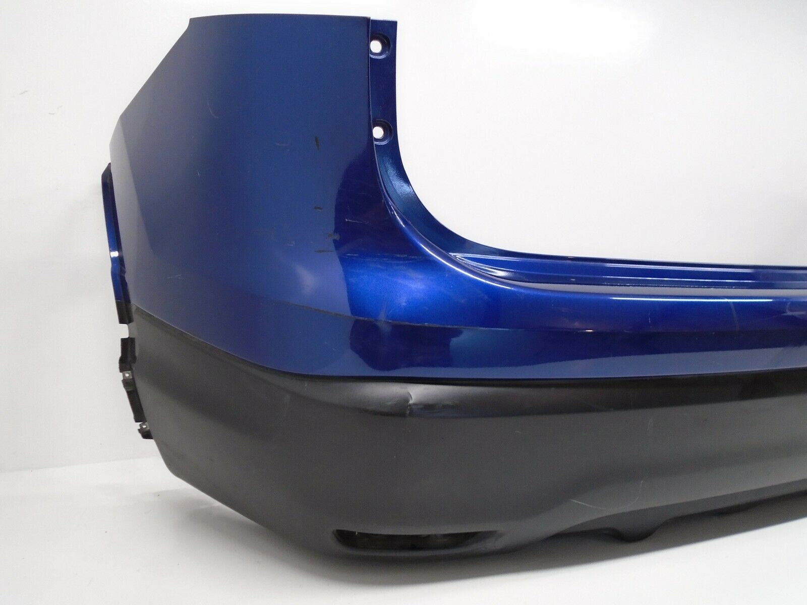 Rear Bumper Cover Nissan Rogue Sport S SL SV 2017-2018 85022-6MA0H OEM