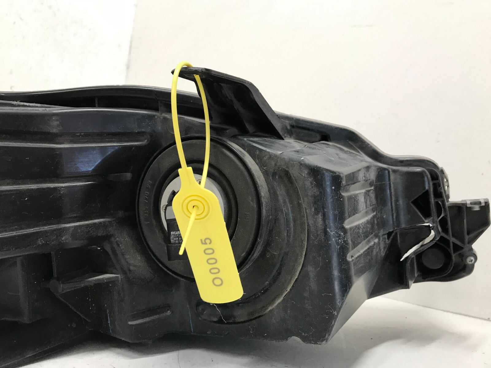 Headlight Damaged Left Driver LH Halogen Toyota Camry 2015-2017 OEM5