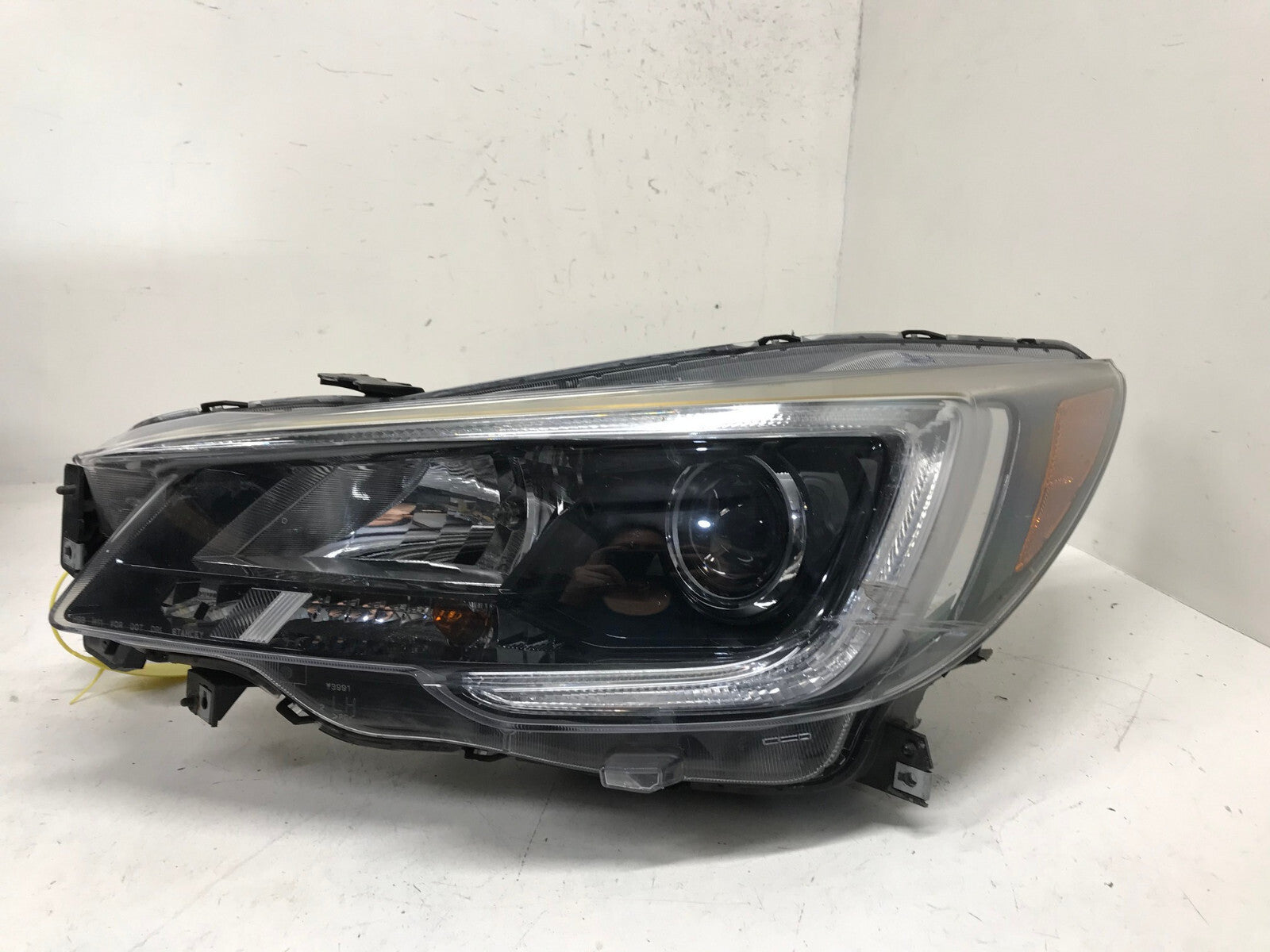 Headlight Damaged Driver LH Subaru Legacy 2015-2017 84001AL03A OEM