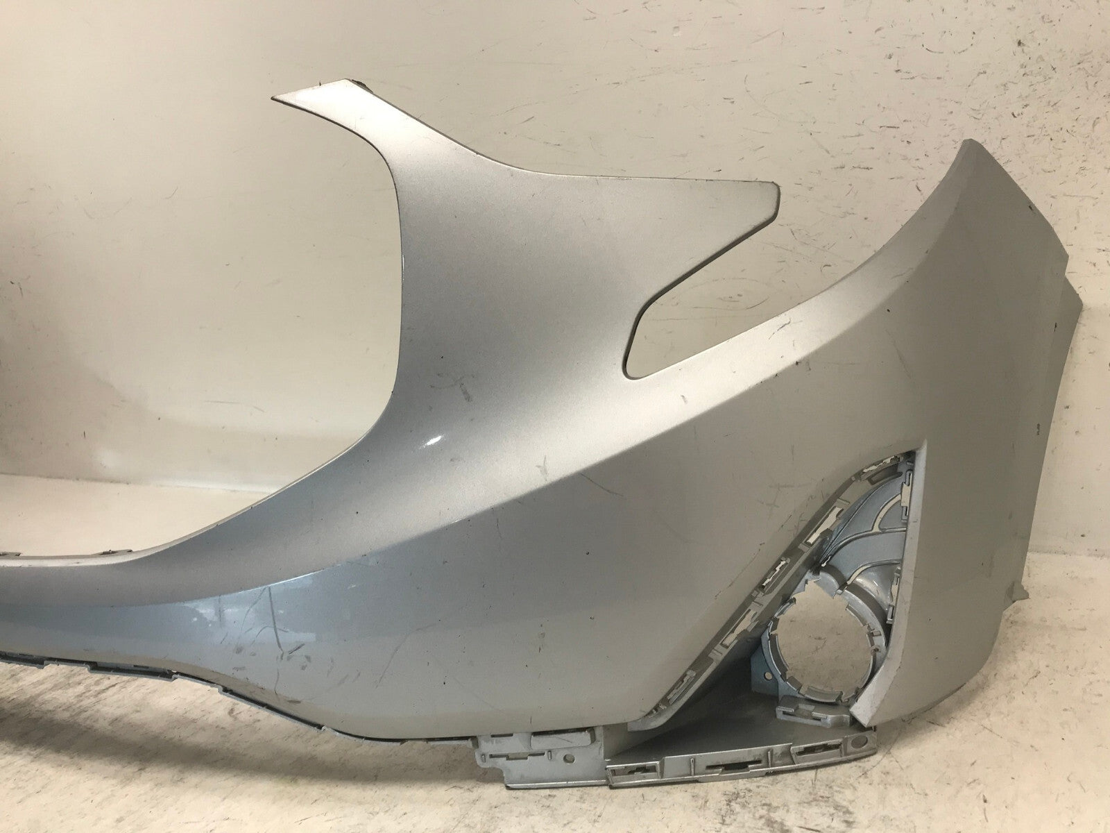 Front Bumper Cover Silver 2018-2021 GMC Terrain 1.5L 1.6L 2.0L 84248517 OEM