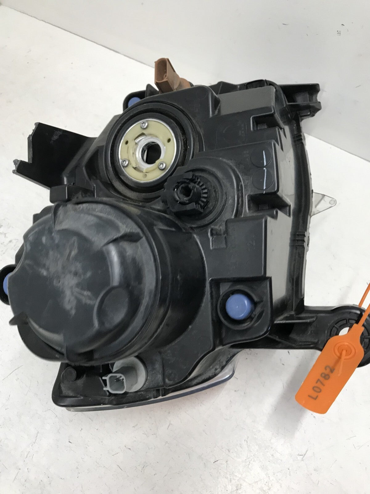 Halogen Headlight Damaged Driver LH Jeep Grand Cherokee 2014-2016 68110997AD OEM