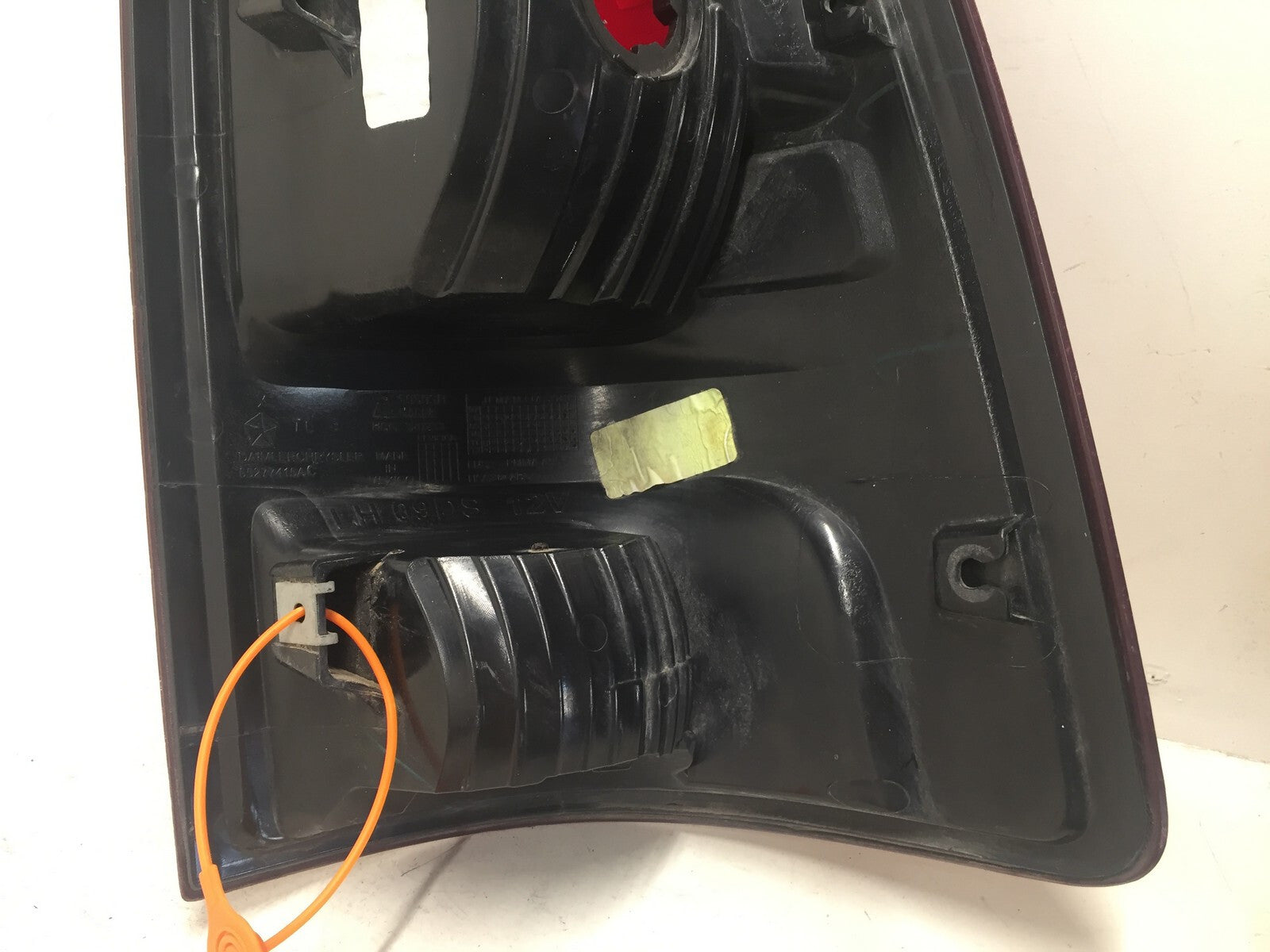 Tail light Damaged Lamp Driver Side Left LH Dodge Ram 2009-2015 55277415AC OEM