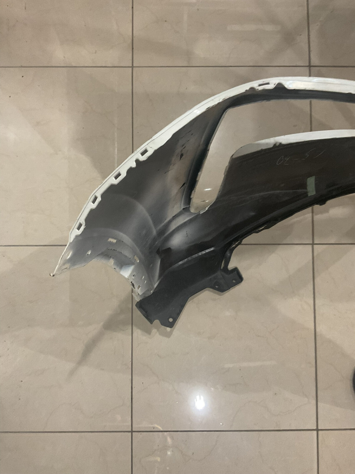 Front Bumper Cover White 2021 - 2023 Nissan Rogue ( X-Trail ) 62022+6R00H OEM