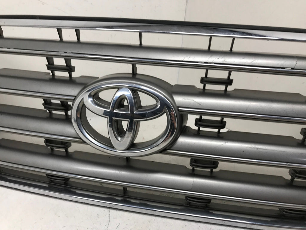Grill Grille Toyota Landcruiser 2007 53101-60480 OEM