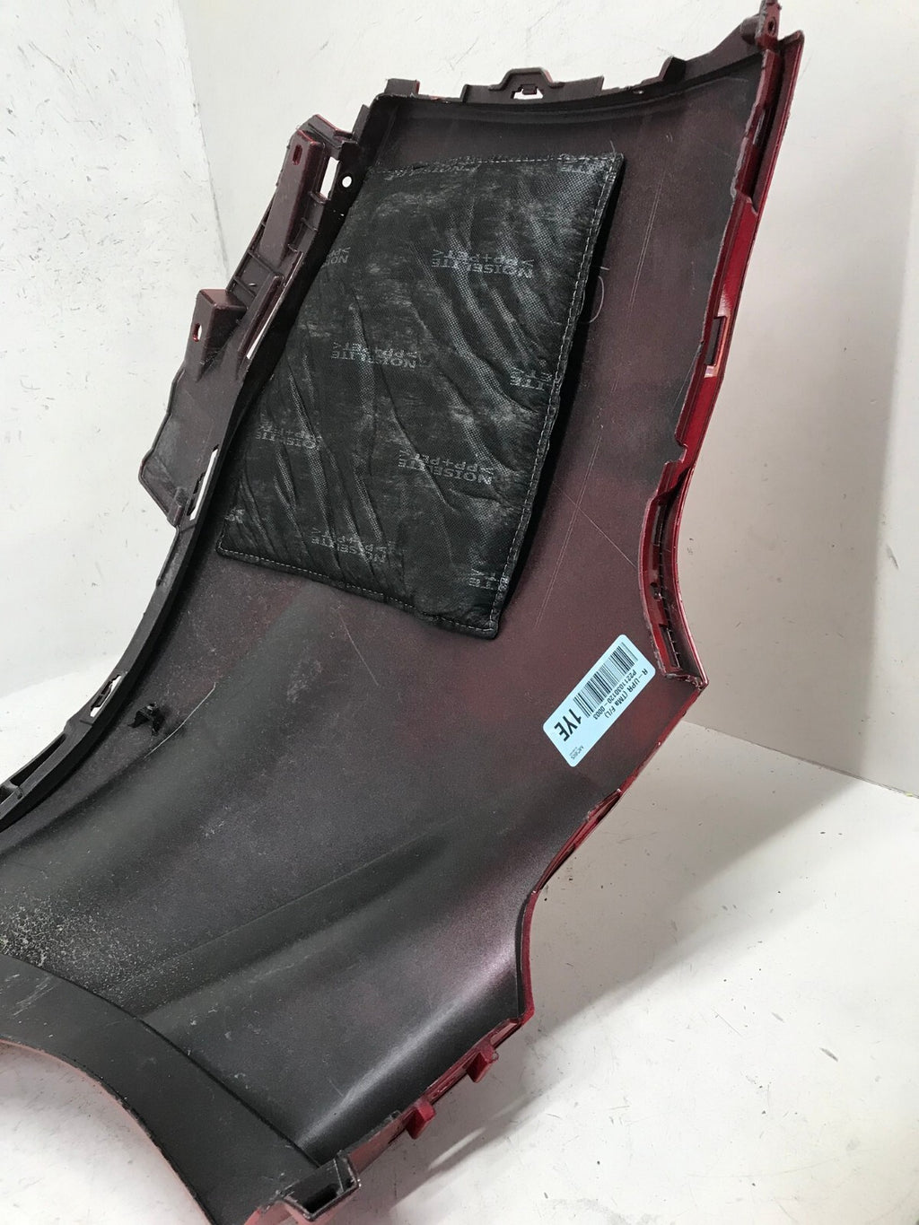 Rear Bumper Cover Red Hyundai Santa Fe SE/SEL/XRT/Lim 2021-2022 86611-S2500 OEM