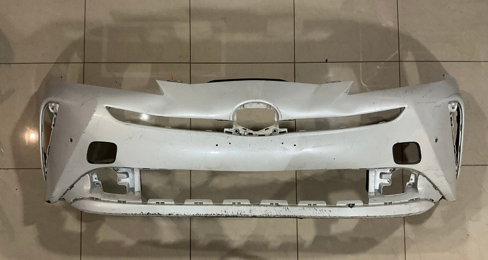 Front Bumper Cover White 2019-2021 Toyota Prius 52119-47E40 OEM