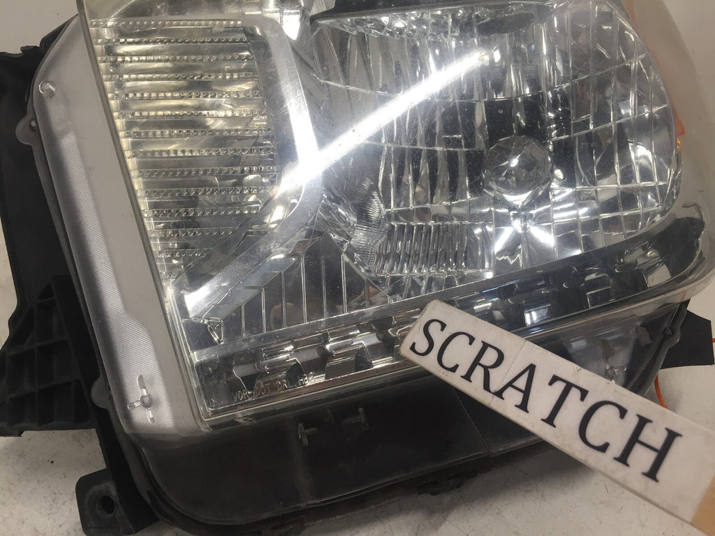 Headlight Damaged Head Lamp LH Driver Toyota Tundra 2014-2020 811500C091 OEM