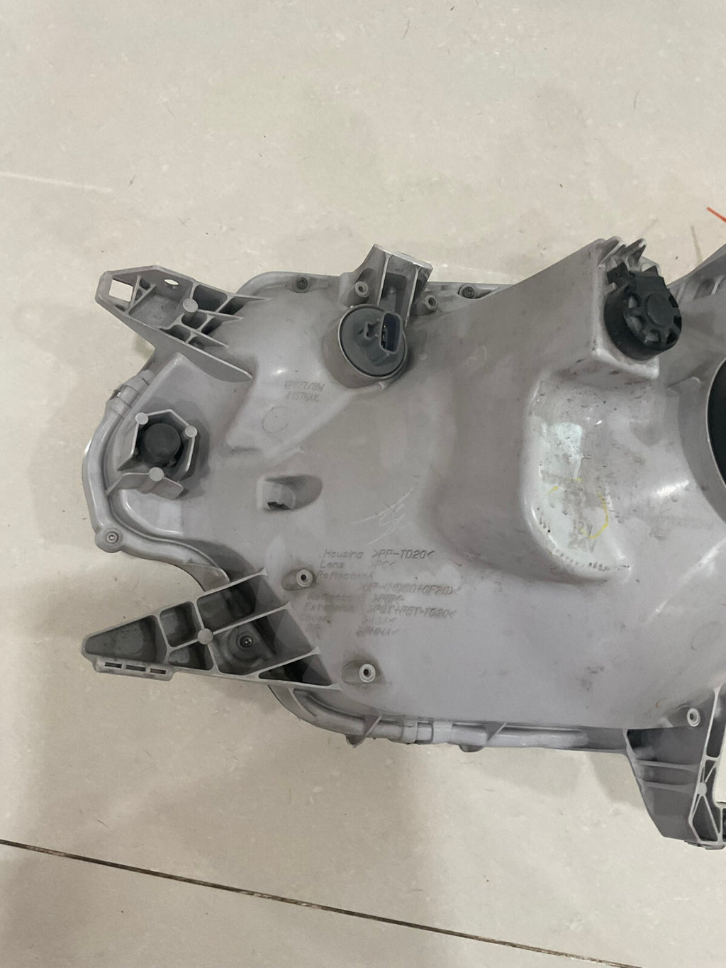 Headlight Damaged Right Passenger RH 2012-2014 Toyota Camry SAHR15PP2Y2+09 OEM