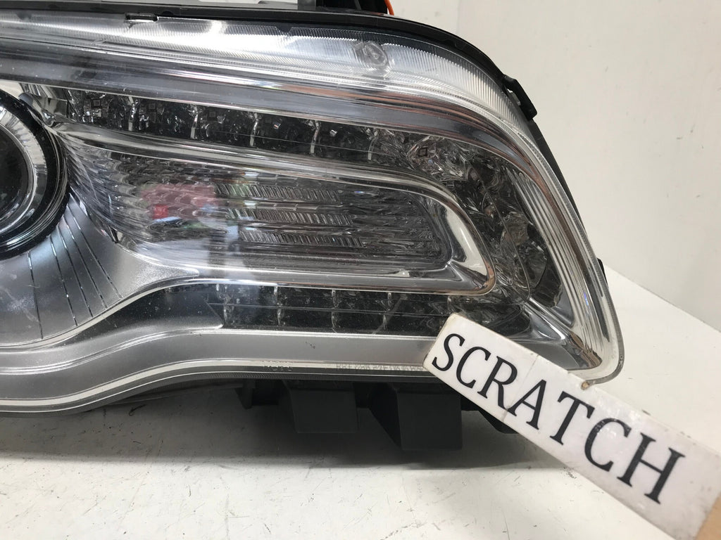Headlight Damaged Passanger Side RH 18-22 Chrysler 300 L 68269810AC OEM