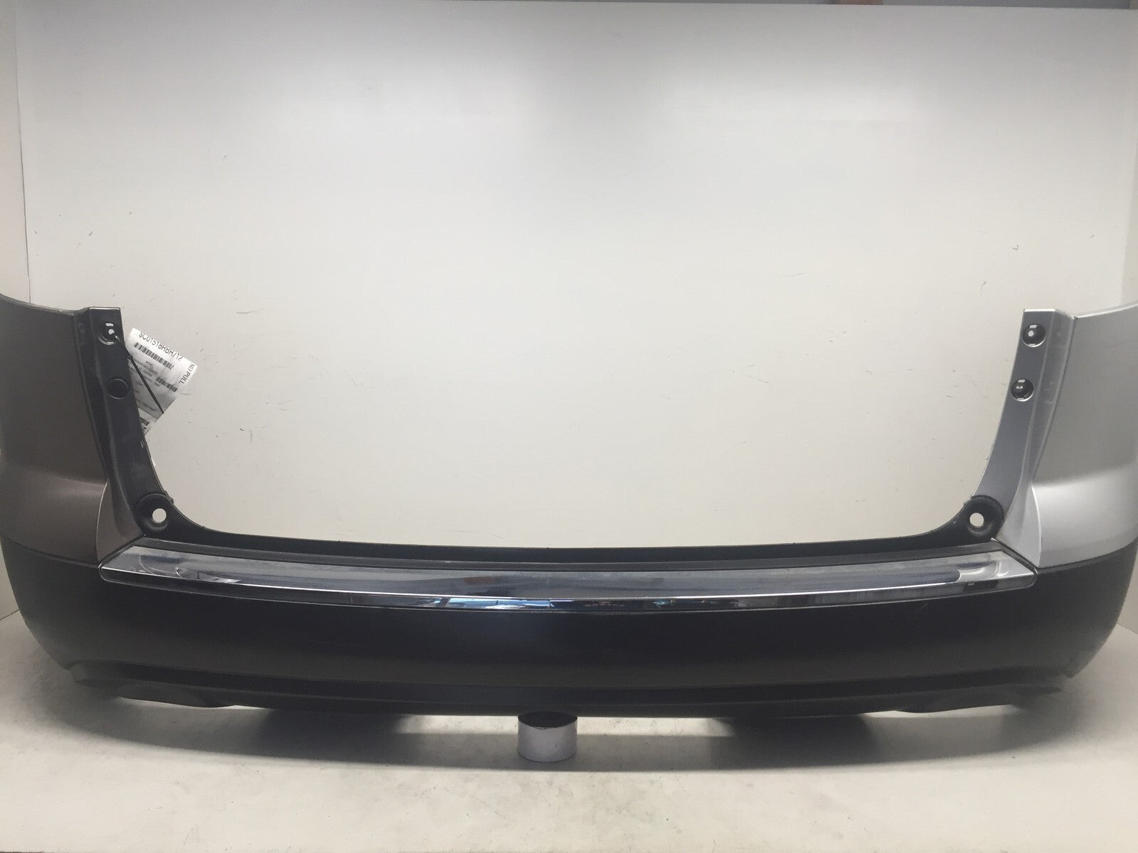 Rear Bumper Cover Buick Enclave Base CX CXL 2008-2012 25883231 OEM