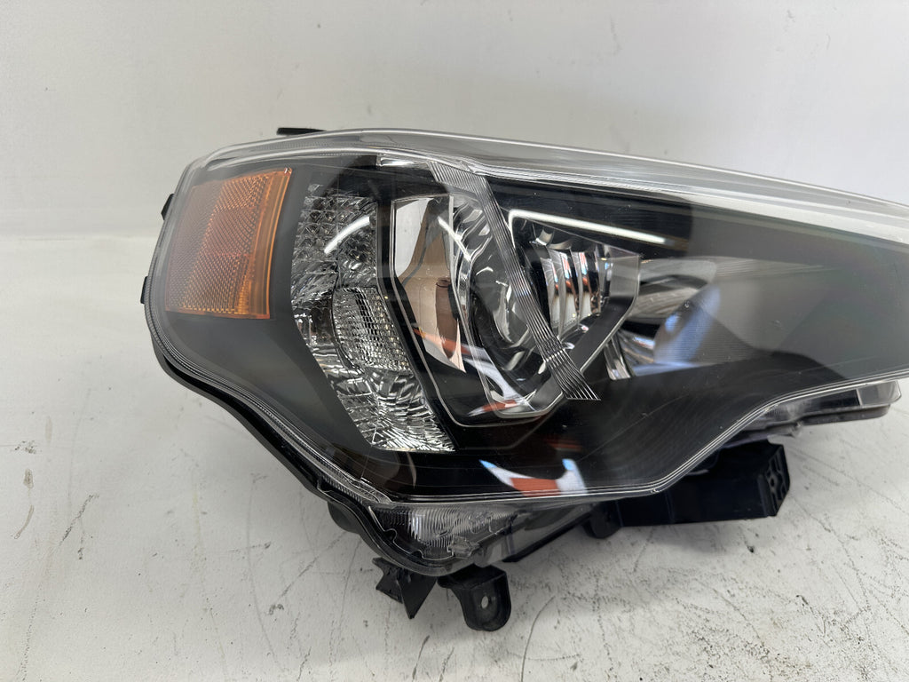 Headlight Damaged Right Passenger RH 2014 - 2019 Toyota 4Runner 8113035541 OEM