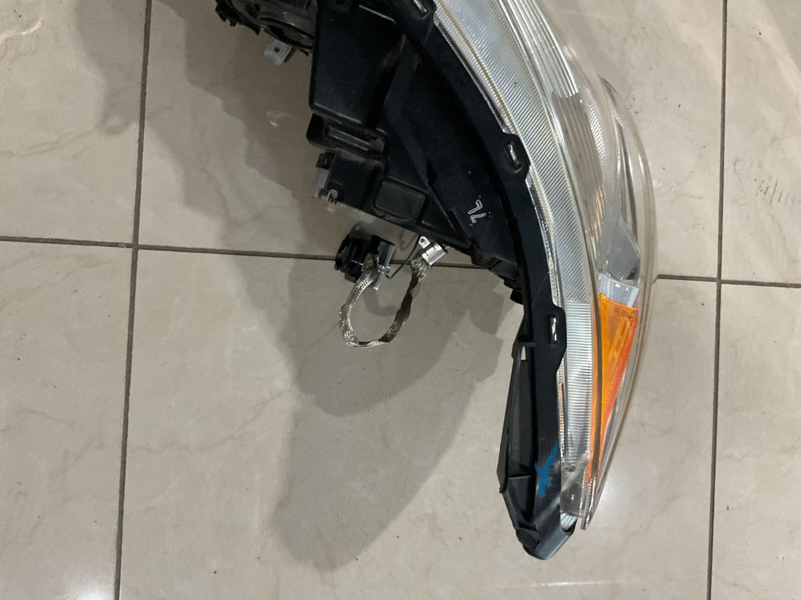 Headlight Right Passenger RH 2009-2013 Subaru Forester Damaged CAPA
