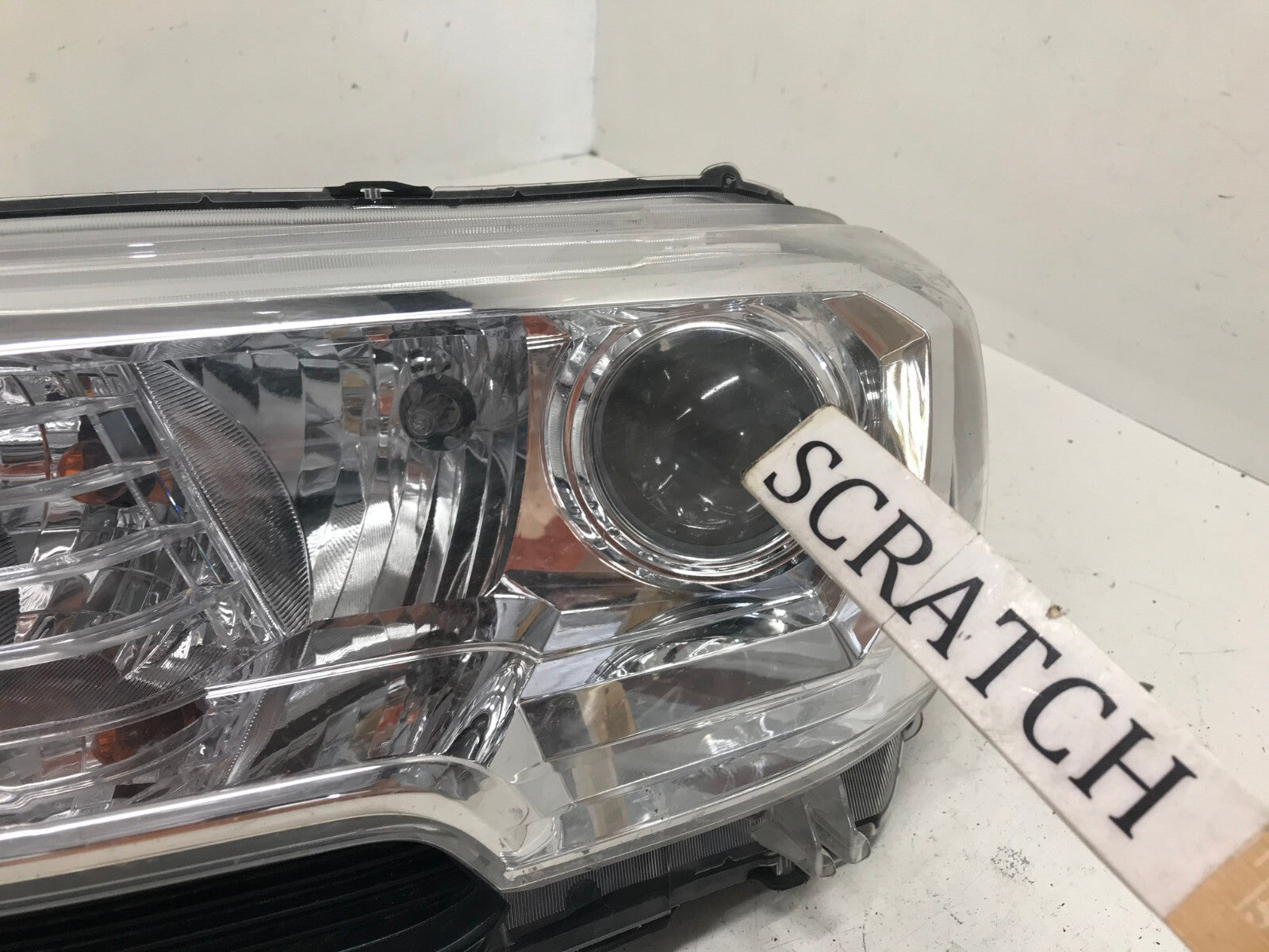 Headlight Damaged Left Driver LH Toyota Tacoma 2016-2018 8115004250 OEM
