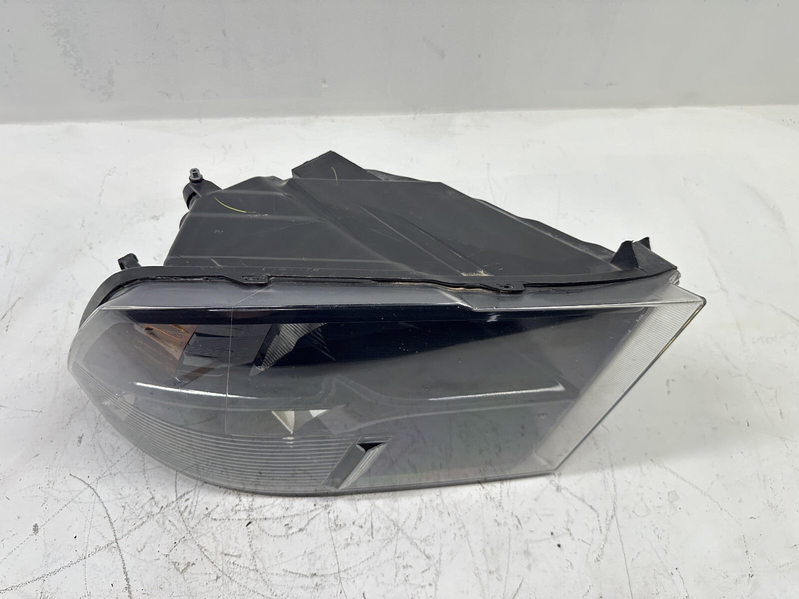 Headlight Damaged Right Passenger RH 2009 - 2018 Dodge Ram 1500 68001484AI OEM