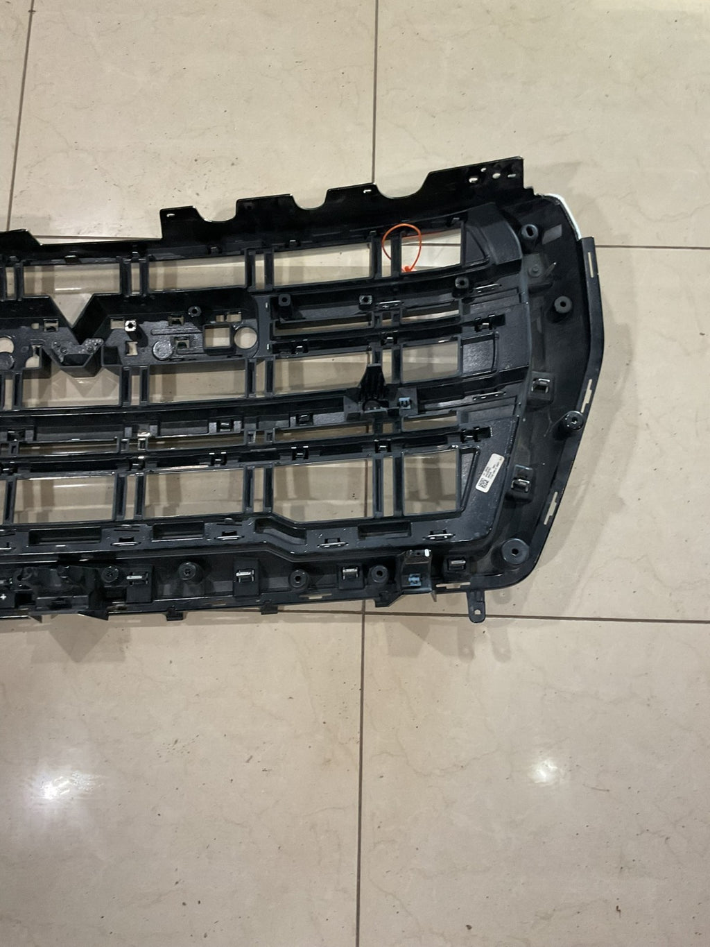 Grille Grill Silver 2021-2024 GMC Yukon 84835787 OEM