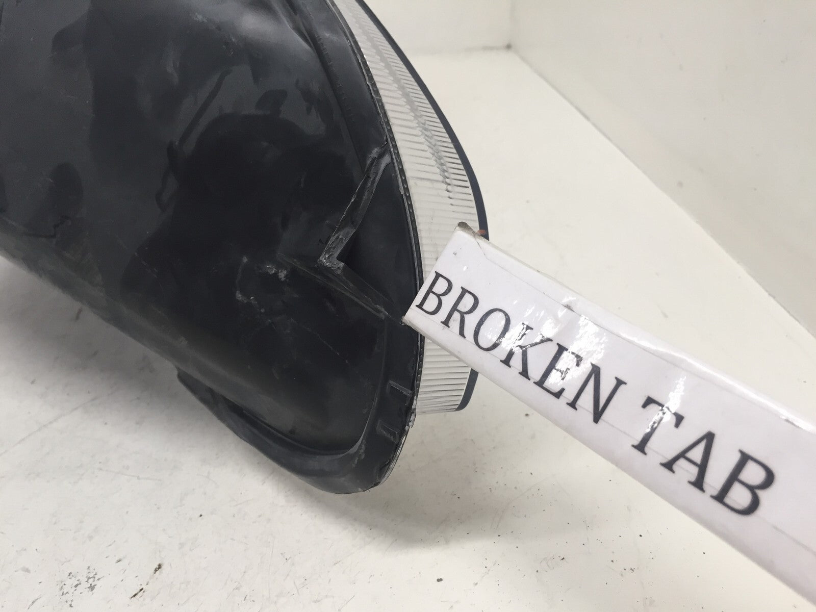 Halogen Headlight Damaged Left Driver Mitsubishi Eclipse 2007 2008 8301B137 OEM