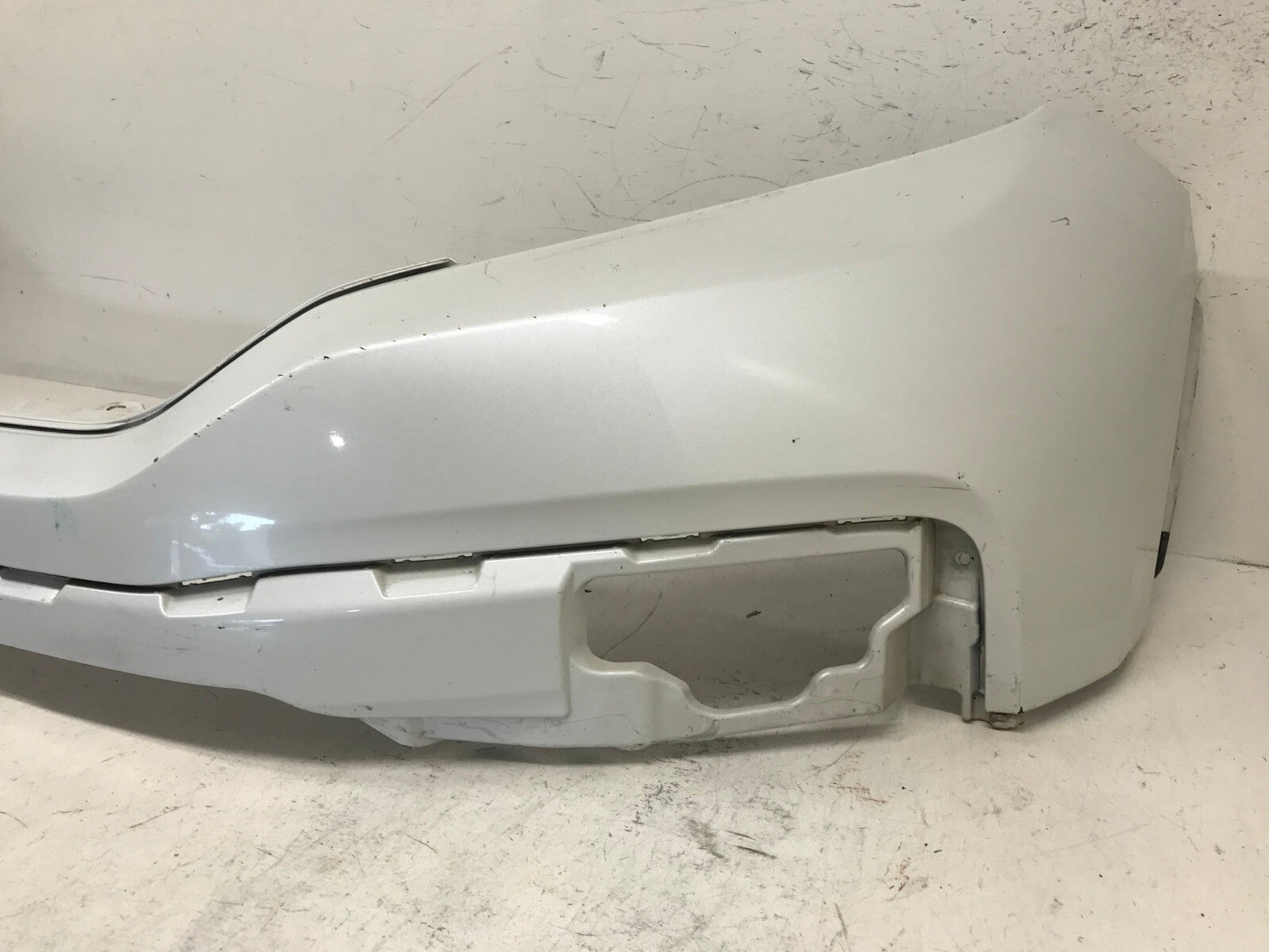 Front Upper Bumper Cover White 2020 2021 2022 Honda CR-V 71101-TLA-A000 OEM