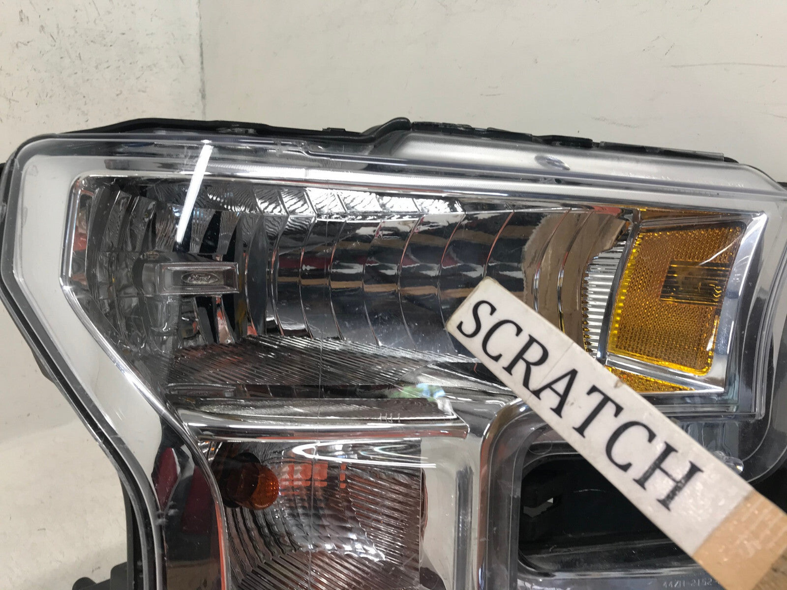 Halogen Headlight Damaged Right RH Ford F-150 2015 2016 2017 FL34-13005-A OEM