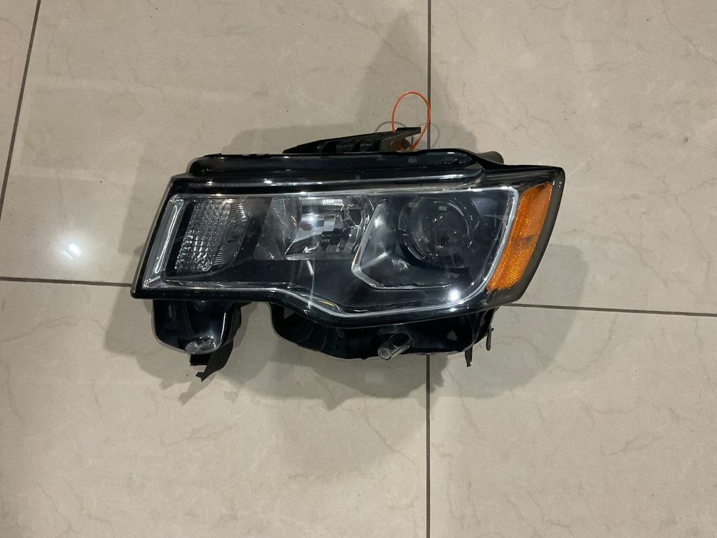 Headlight Left LH Driver 2017 - 2022 Grand Cherokee 68289234ad OEM