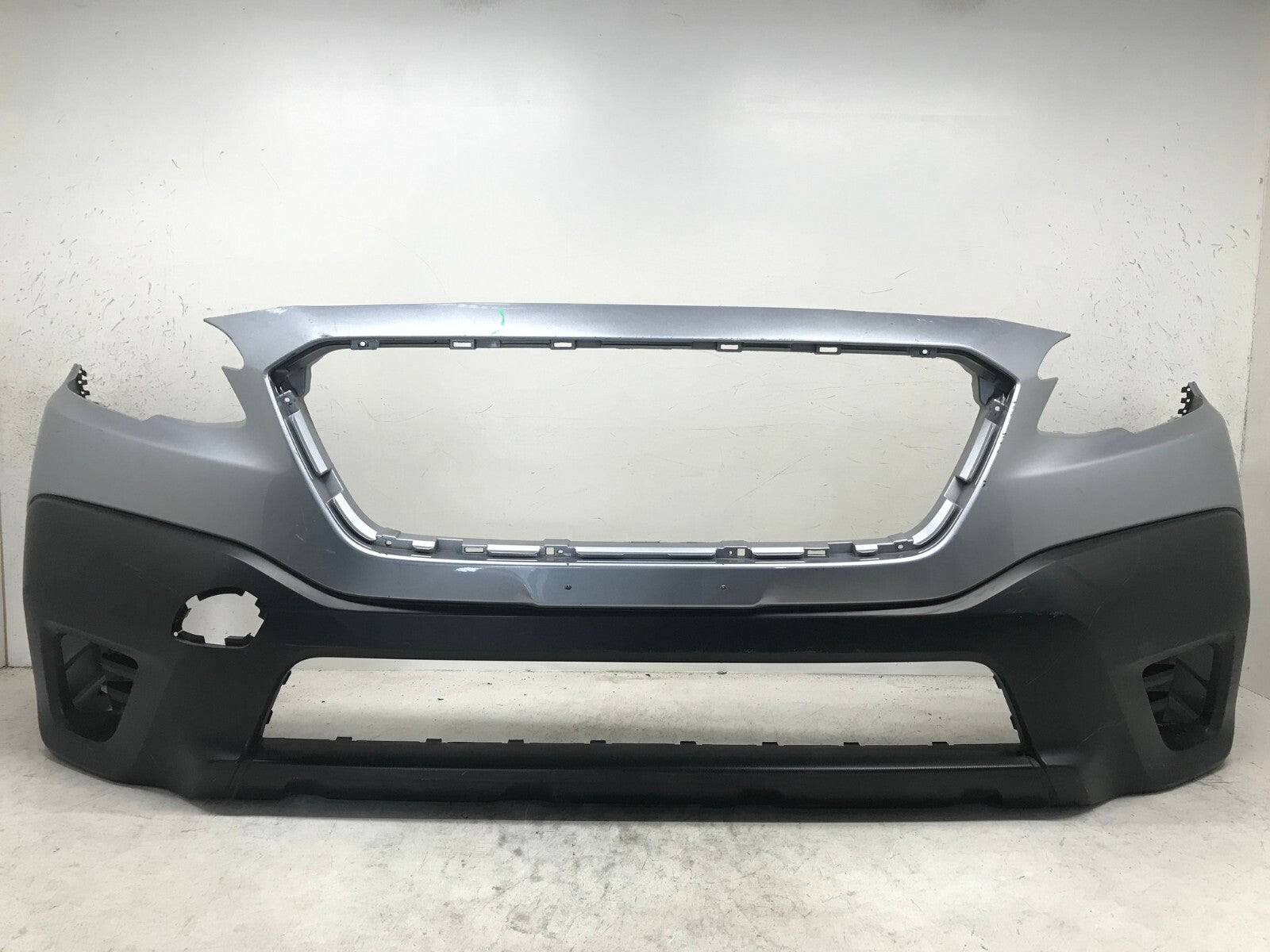Front Bumper Cover Silver 2020-2022 Subaru Outback 57704AN01A OEM